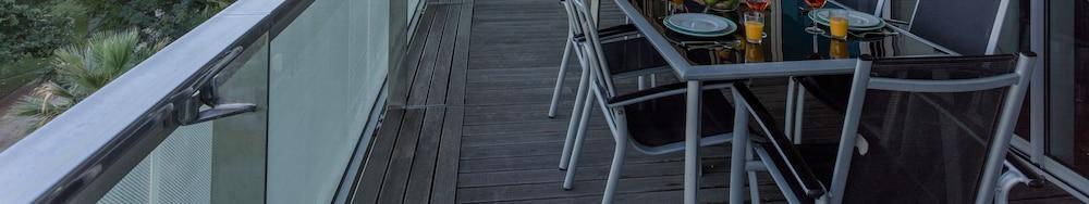 Unique Rentals-seafront Luxe Leilighet *