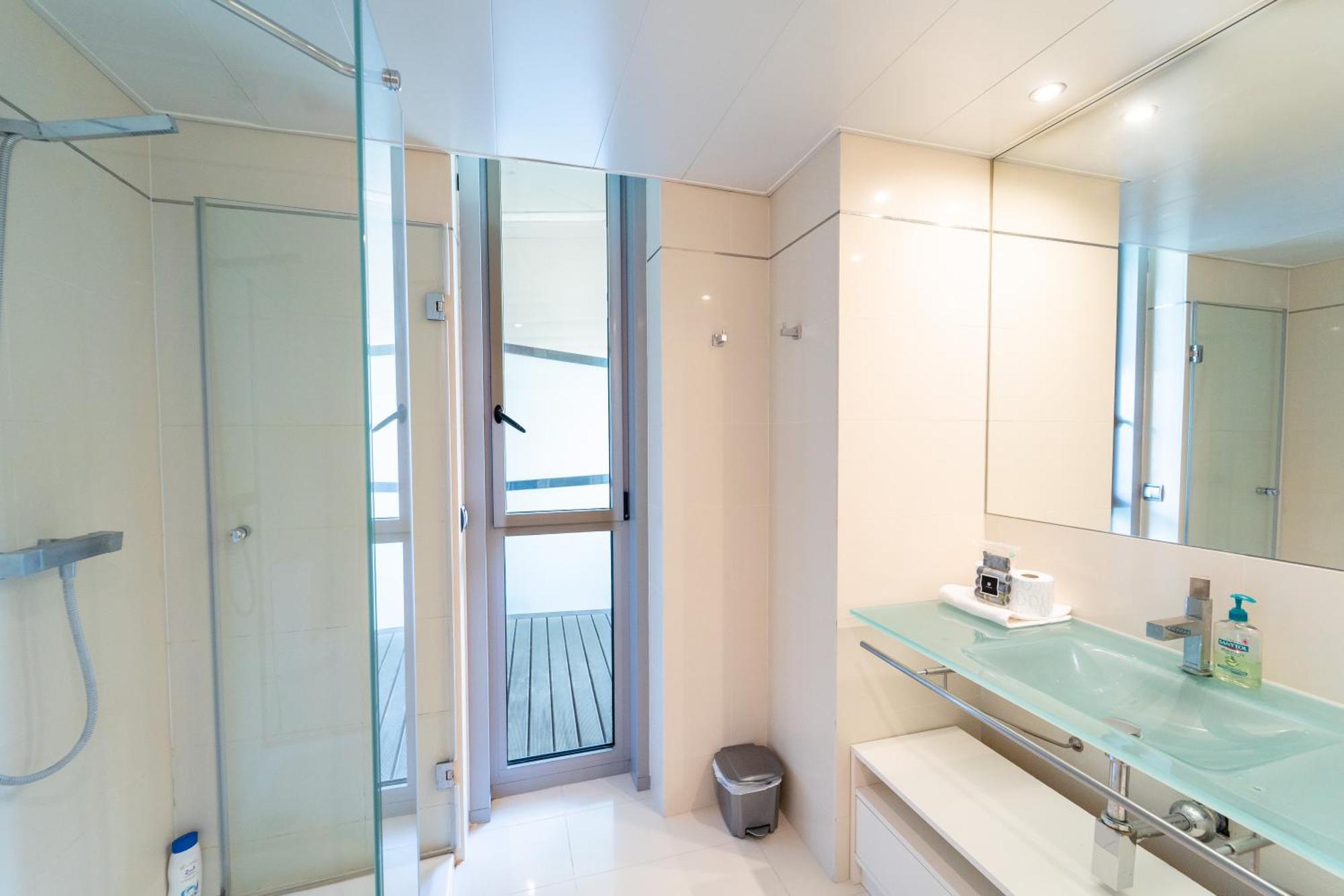 Apartament Unique Rentals-seafront Luxe