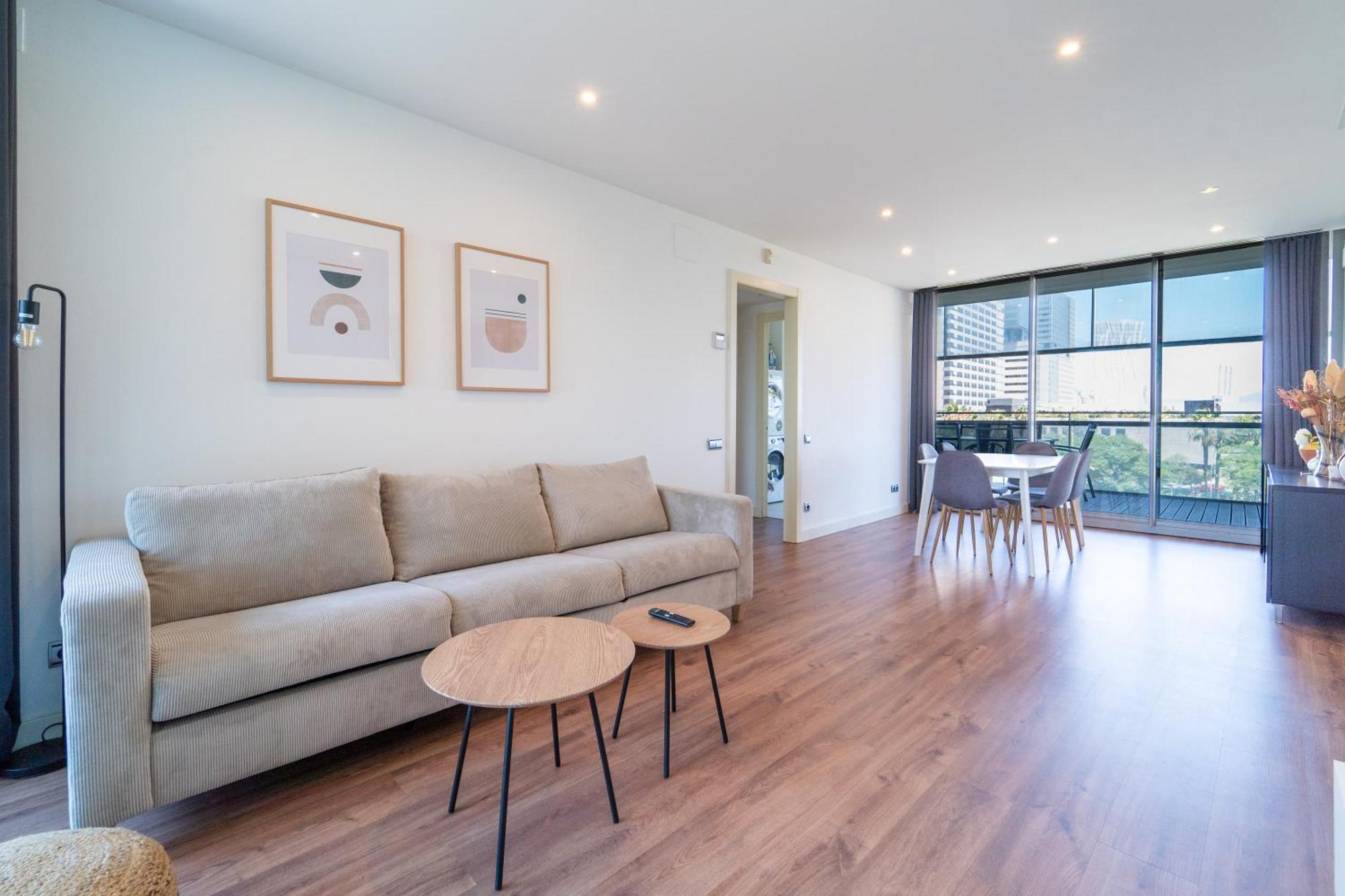 Unique Rentals-seafront Luxe Apartament