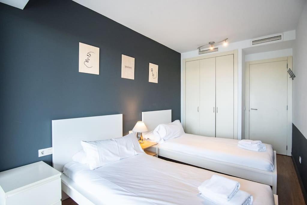Unique Rentals-seafront Luxe Apartament