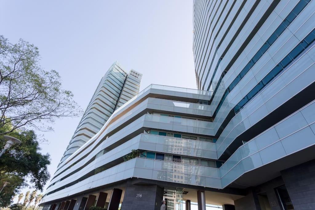Unique Rentals-seafront Luxe Apartament *